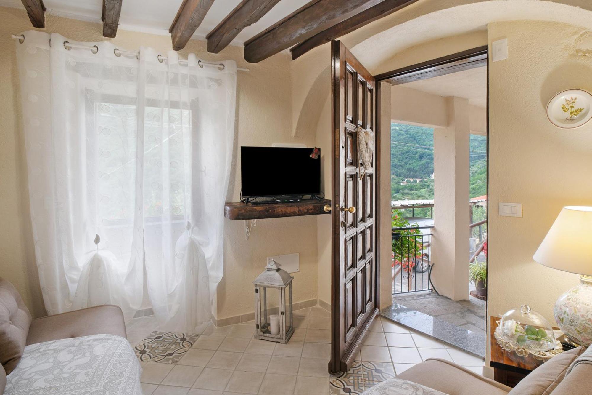 Agriturismo U' Spigu Nonna Annetta Nasino Kültér fotó